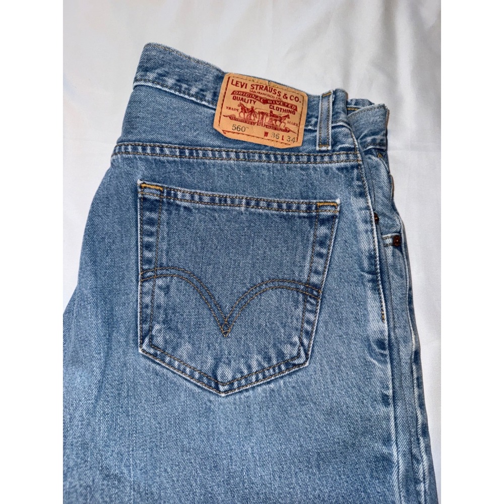 Levis 560 Comfort Fit Jeans Mens 36x34 Medium Wash Denim Loose Tapered Leg